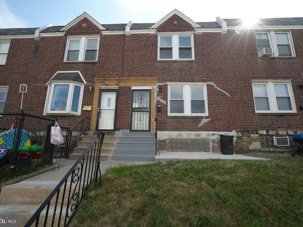 4414 Oakmont St, Philadelphia, PA 19136