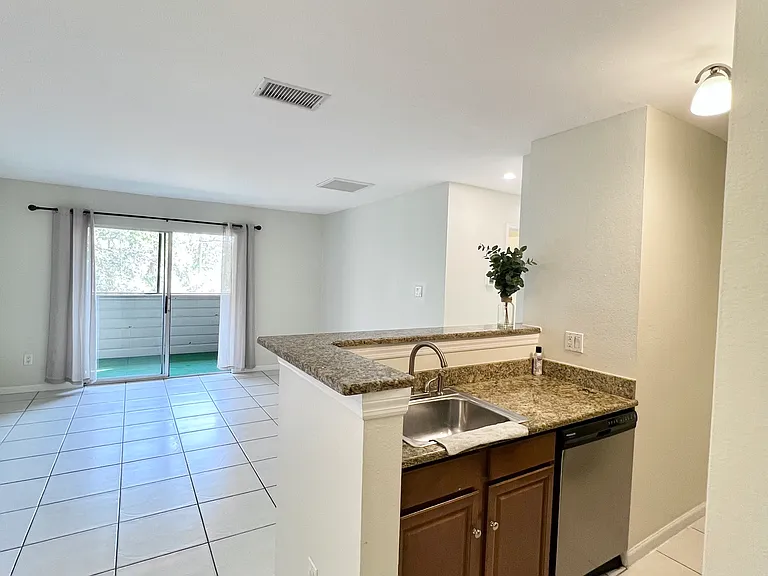 1400 Gandy Blvd N #1608 — Photo 8