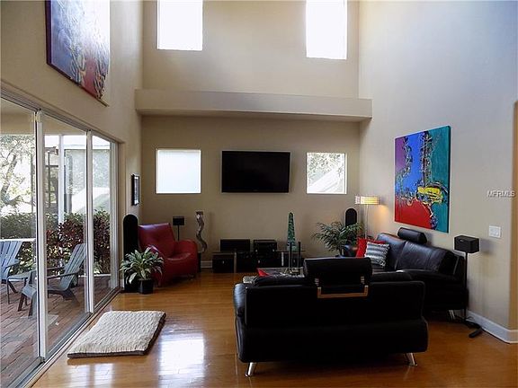 4th image of 1433 Meyer Ln