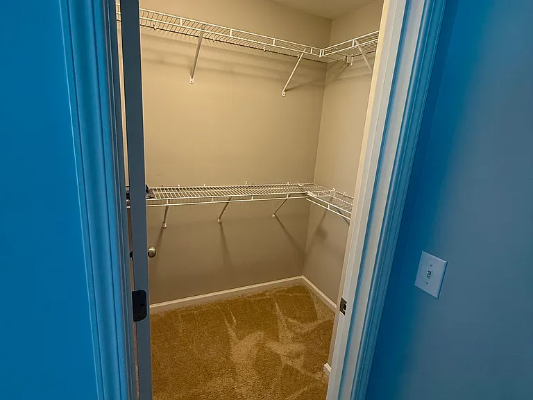 7007 McLothian Ln — Photo 44