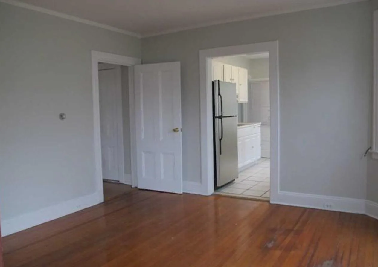 2 bed, $3,300 — Photo 2
