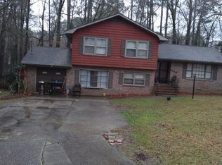 909 Roundtable Ln, Macon, GA 31220