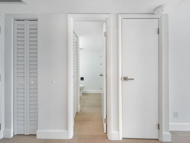 20400 W Country Club Dr #610 — Photo 28
