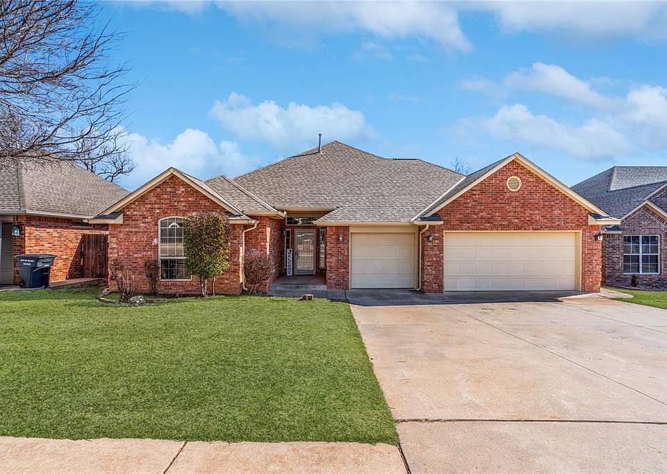1st image of 1208 Summer Hill Dr