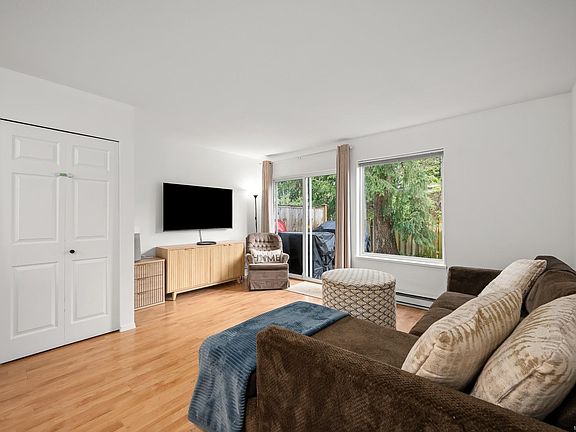 3rd image of 2625 Muir Rd #9