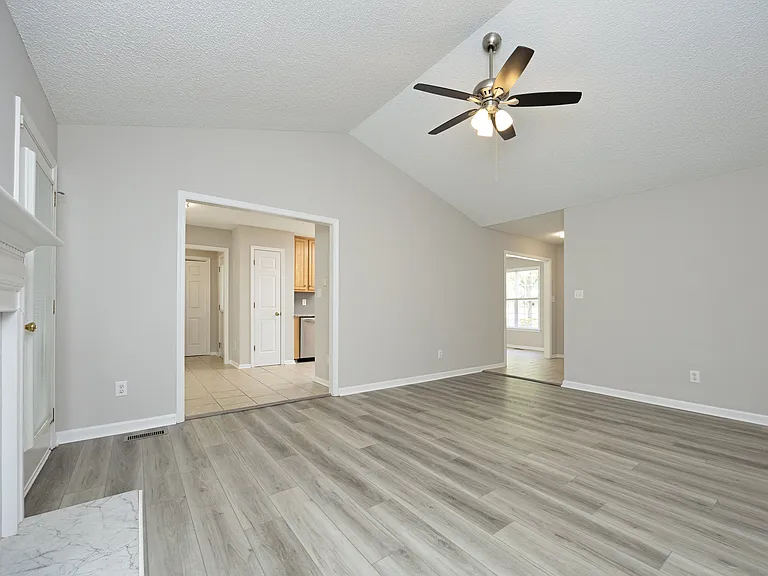 109 Havencrest Lndg — Photo 7