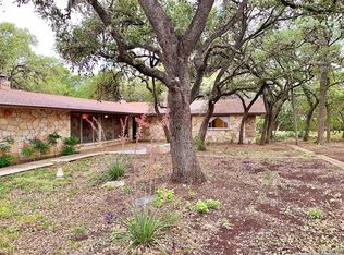 10928 Parrigin Rd, Helotes, TX 78023