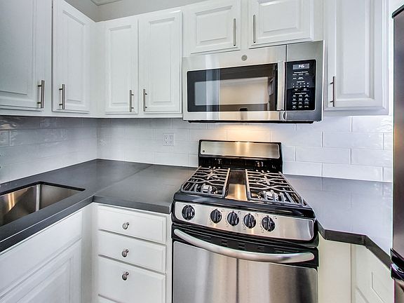 5th image of 795 Pine St APT 4