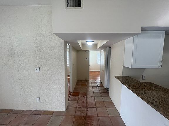 5th image of 609 16th Ave S