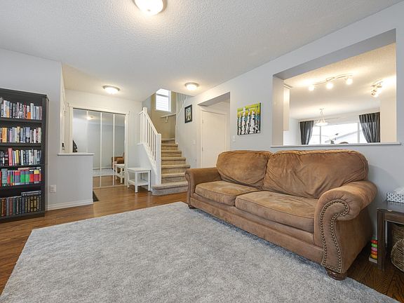 5th image of 14 Summerland Way