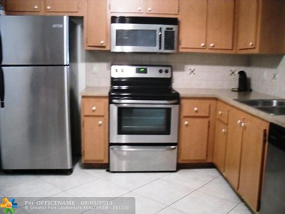 4th image of 18970 Stewart Cir APT 5