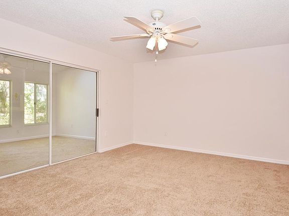 4th image of 219 Seaport Blvd