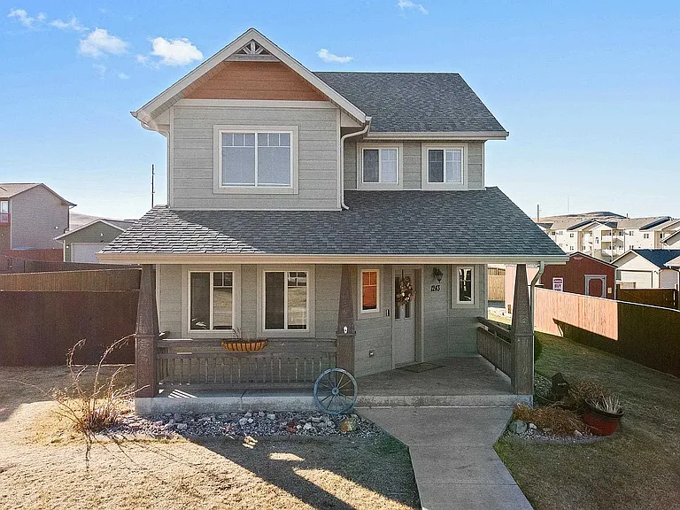 1243 Fairbanks Dr — Photo 1