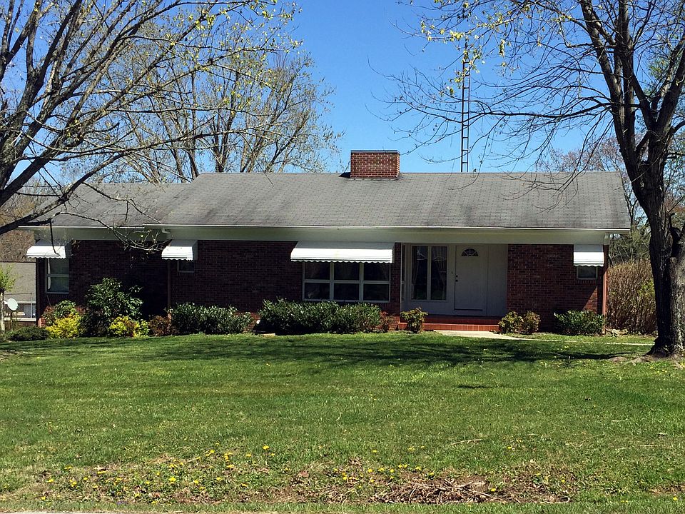1st image of 144 Larissa St