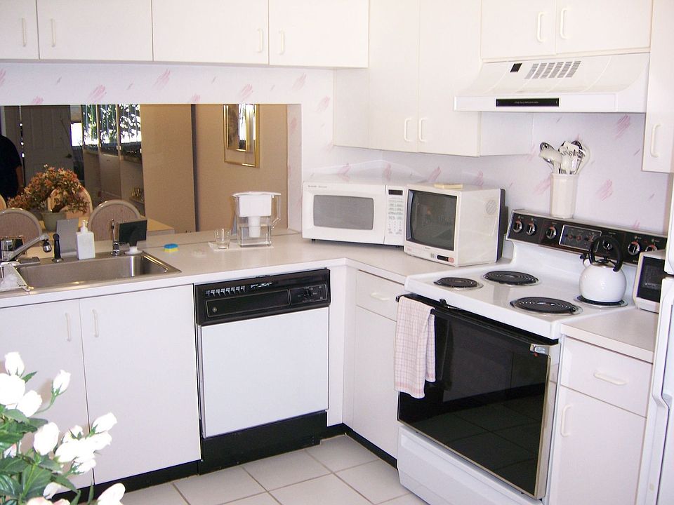 1st image of 10414 NW 24th Pl APT 202