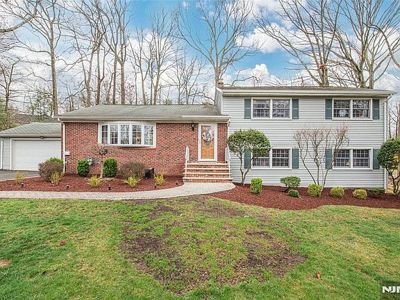 2nd image of 5 Oak Rdg