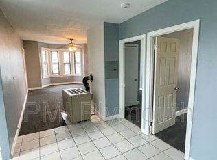 590-592 S 1st St APT 3W, New Bedford, MA 02740