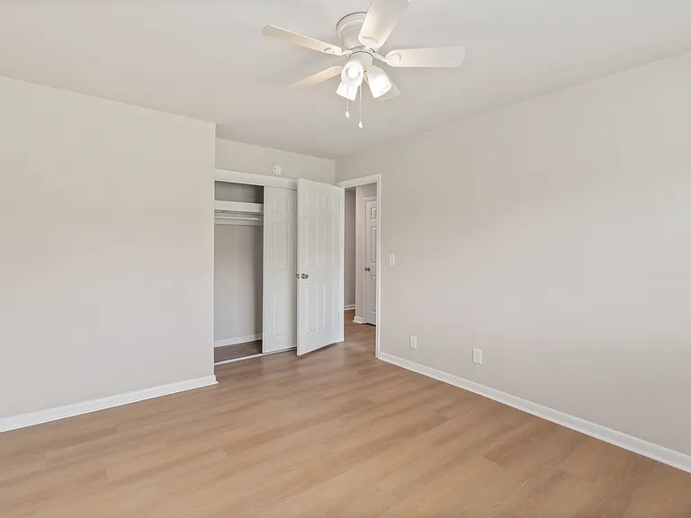 613 Hillsboro Rd #C12 — Photo 8