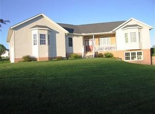 9349 Wadsworth Rd, Marshallville, OH 44645