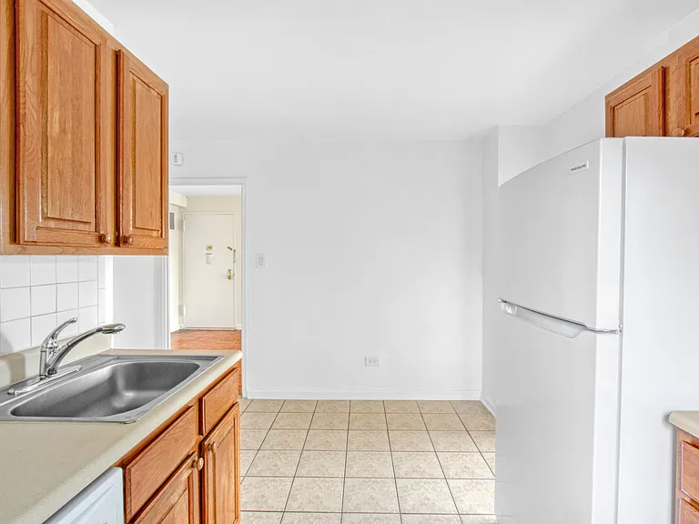 1740 Ocean Ave #6A — Photo 7