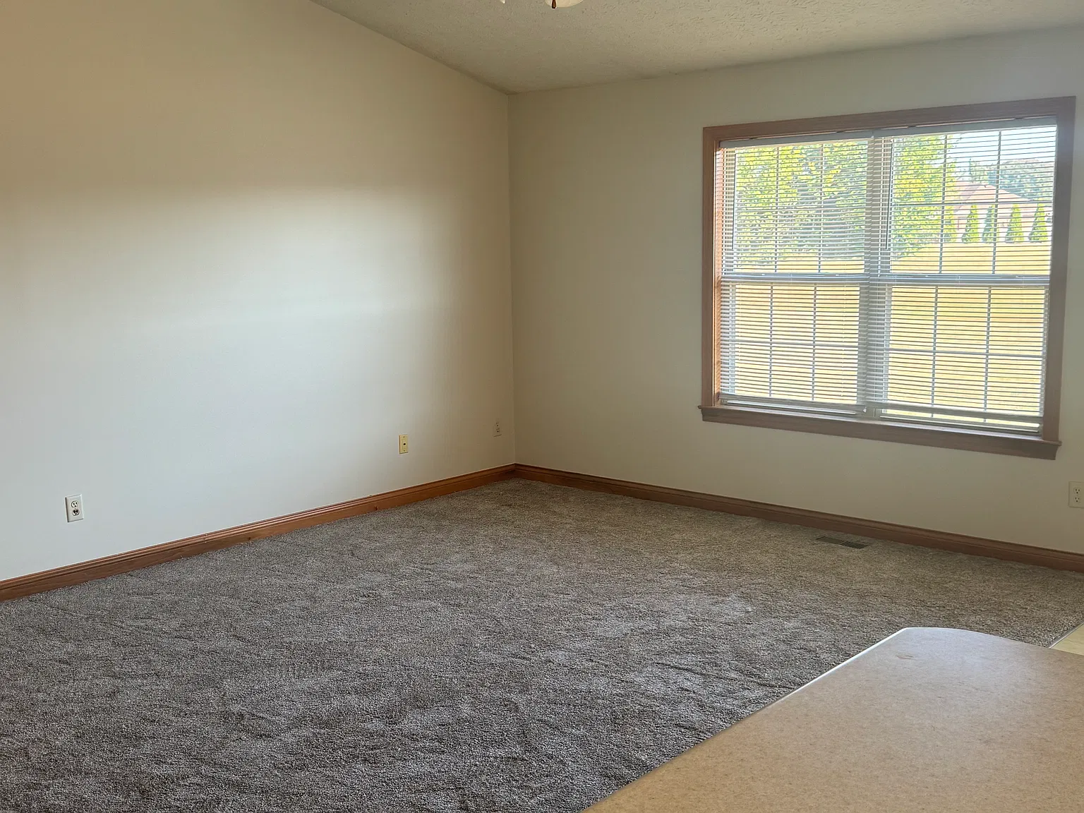 2 bed, $1,400 — Photo 2