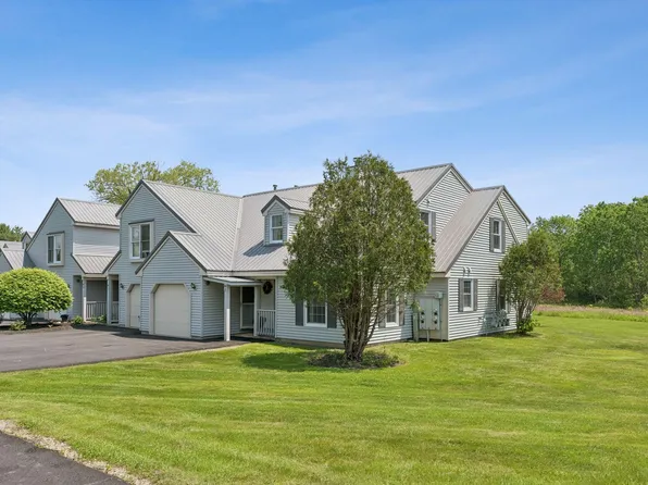 44 Meadowbrook Drive #4, Gorham, ME 04038