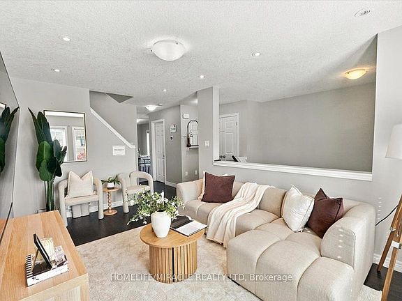 4th image of 70 Willowrun Dr #M1