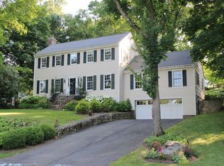 1 Old Witch Ct, Norwalk, CT 06853