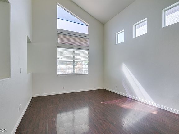 4th image of 7261 Sequoia Springs Dr