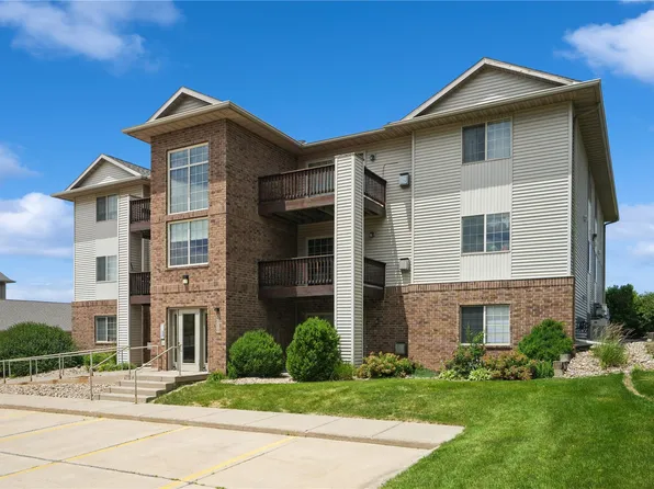 3010 Wilson Ave SW APT 11, Cedar Rapids, IA 52404