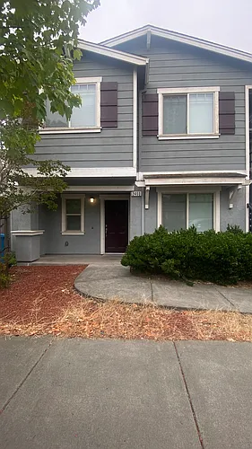2460 Avignon Cir Photo 1