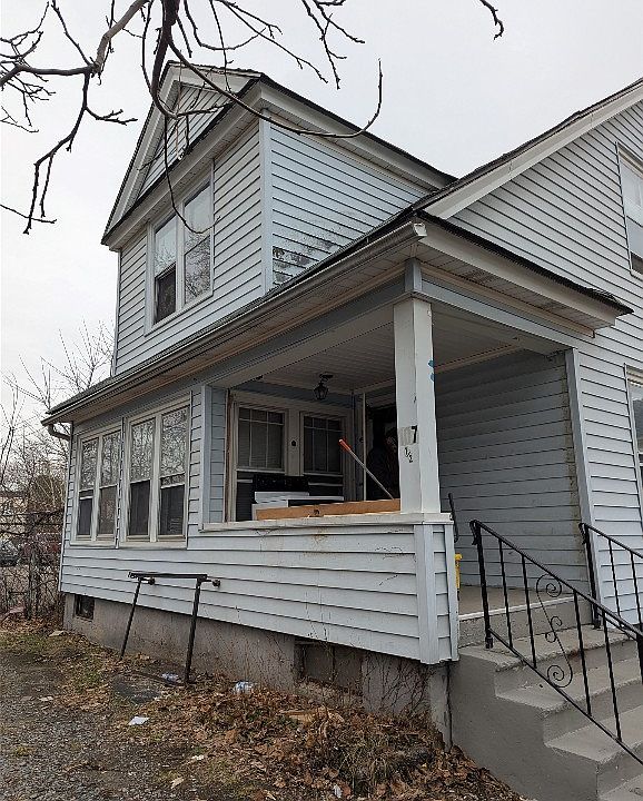 1st image of 107 Grant Ave