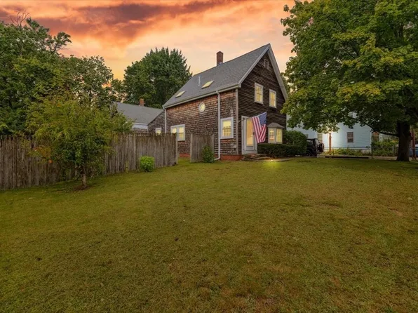 22-24 Emmet St, Brockton, MA 02302