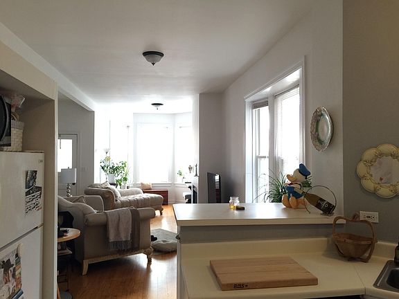 2nd image of 2336 W Huron St #1