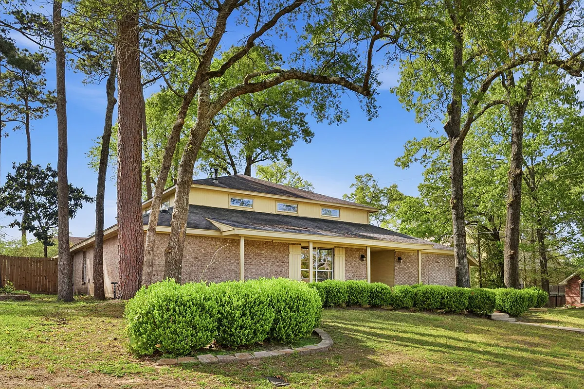 Building Photo - 9052 Zapata Way