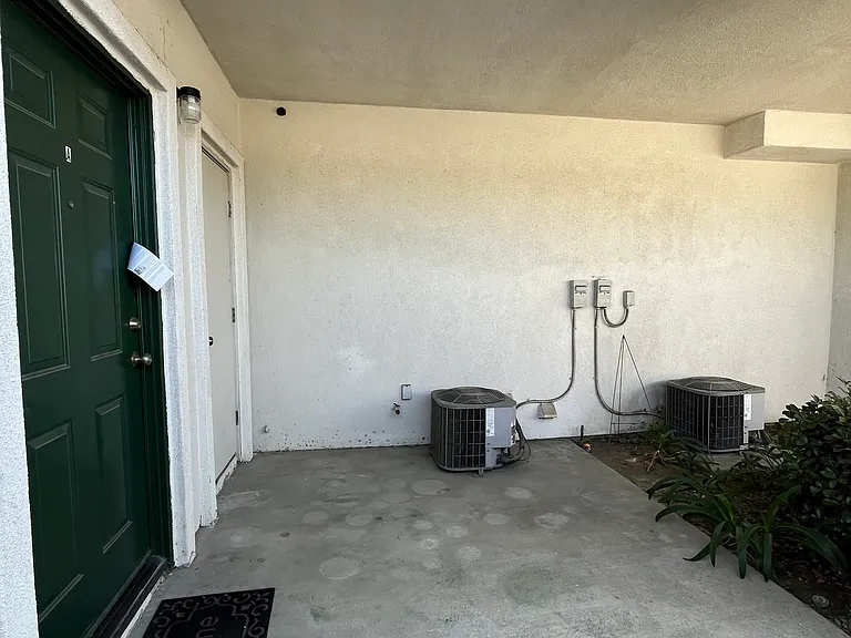 20601 Seine Ave #15 — Photo 17
