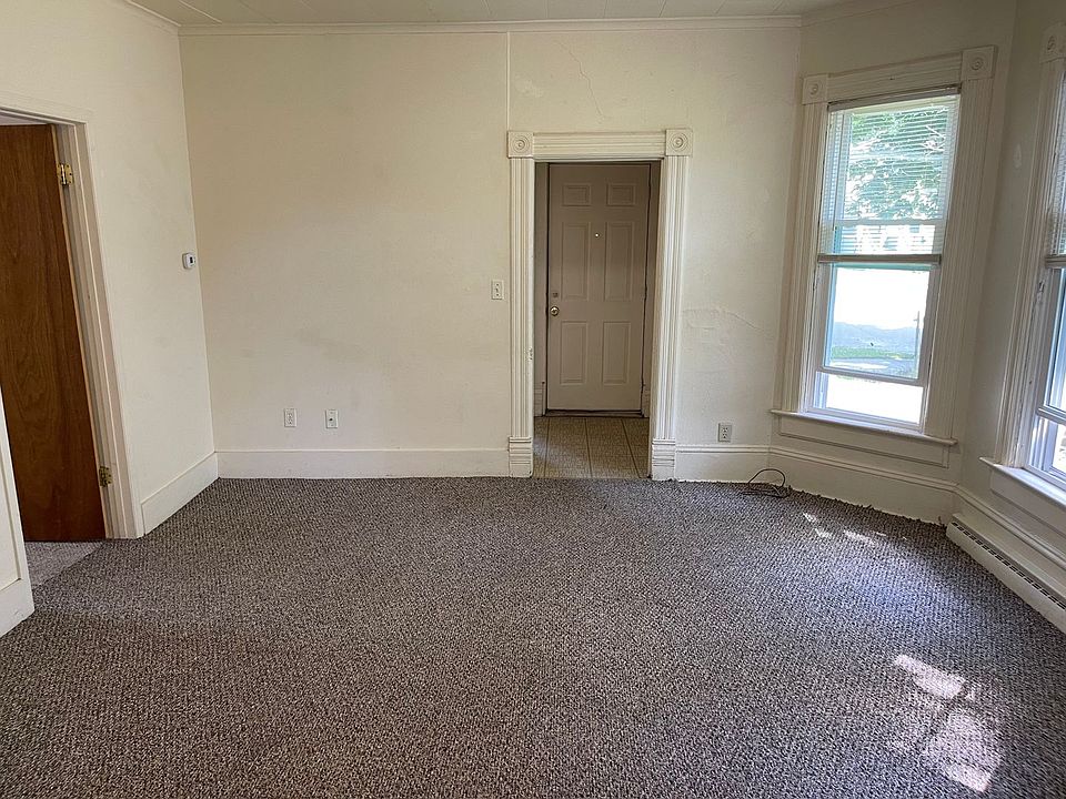 1st image of 745 Wisconsin St