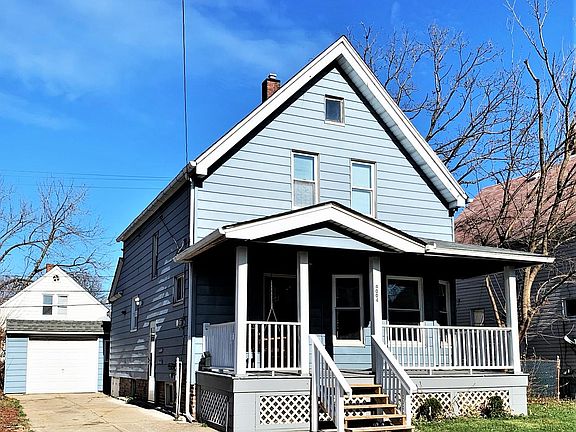 2nd image of 4004 Poe Ave