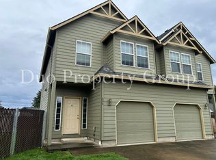606 S 41st Ct, Springfield, OR 97478