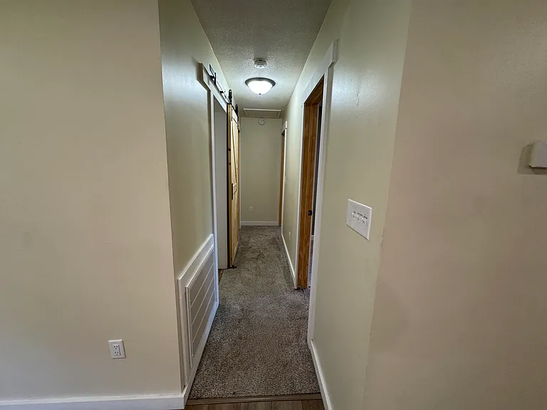 615 N Zimmer Rd — Photo 7