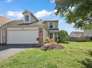 21451 Carlton St, Crest Hill, IL 60403