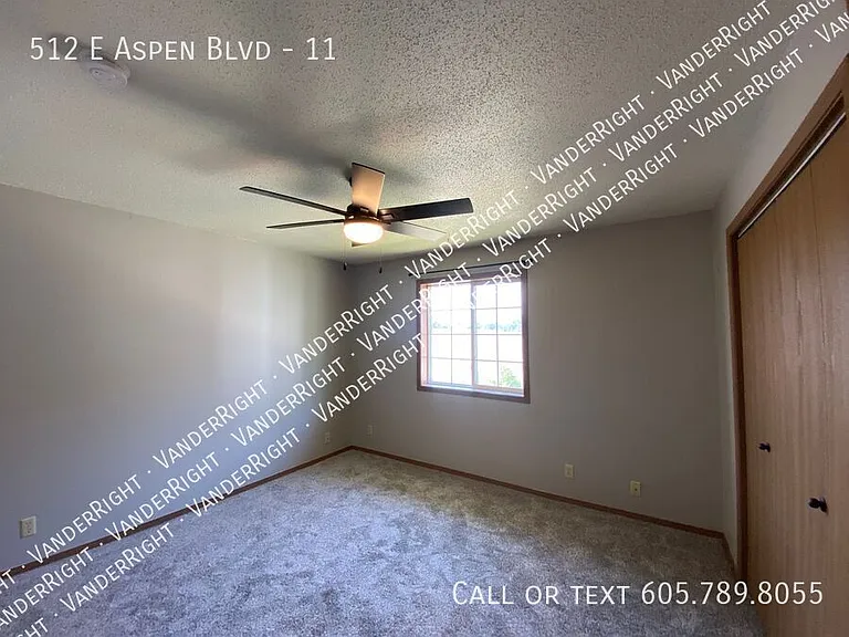 512 E Aspen Blvd #11 — Photo 2