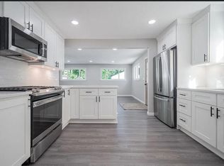 335 Inwood Blvd, Avon Lake, OH 44012