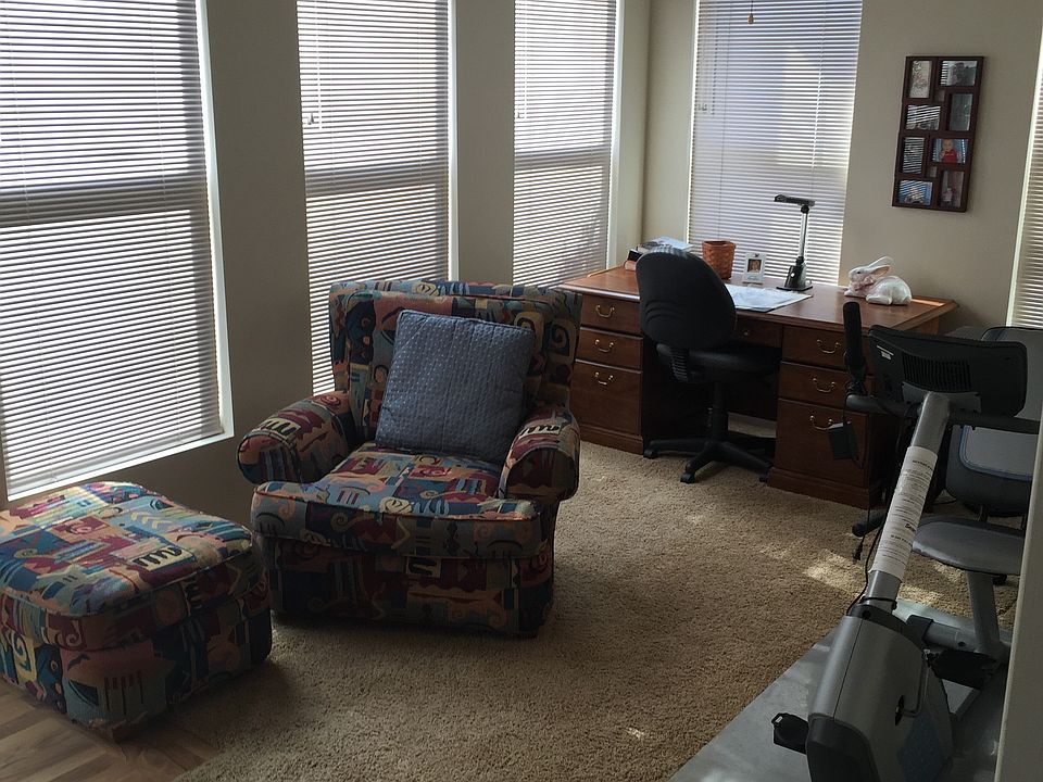 1st image of 105 Britton Dr