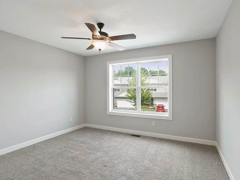 567 Ravencroft Rd — Photo 24