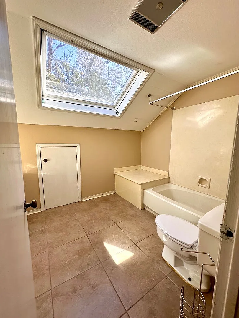 3br 2ba Lsu Area — Photo 3
