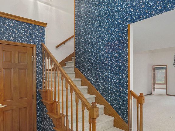 5th image of 1401 Dierker Drive