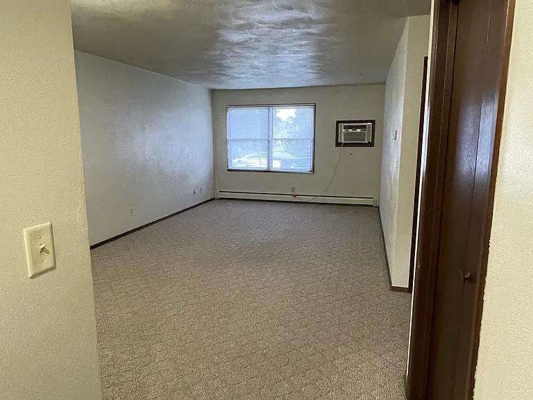 829 N Cherry St — Photo 7