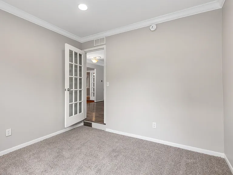 9025 Muirland Dr — Photo 14