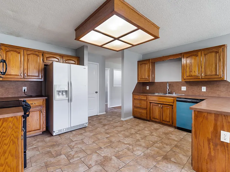 8808 Timberlyn Way — Photo 9